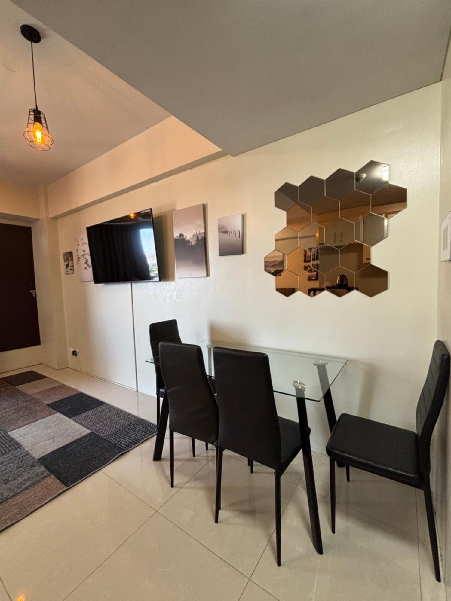 One Palm Tree Villas Short Walk Via Runway Manila Naia T3 Pasay Zewnętrze zdjęcie